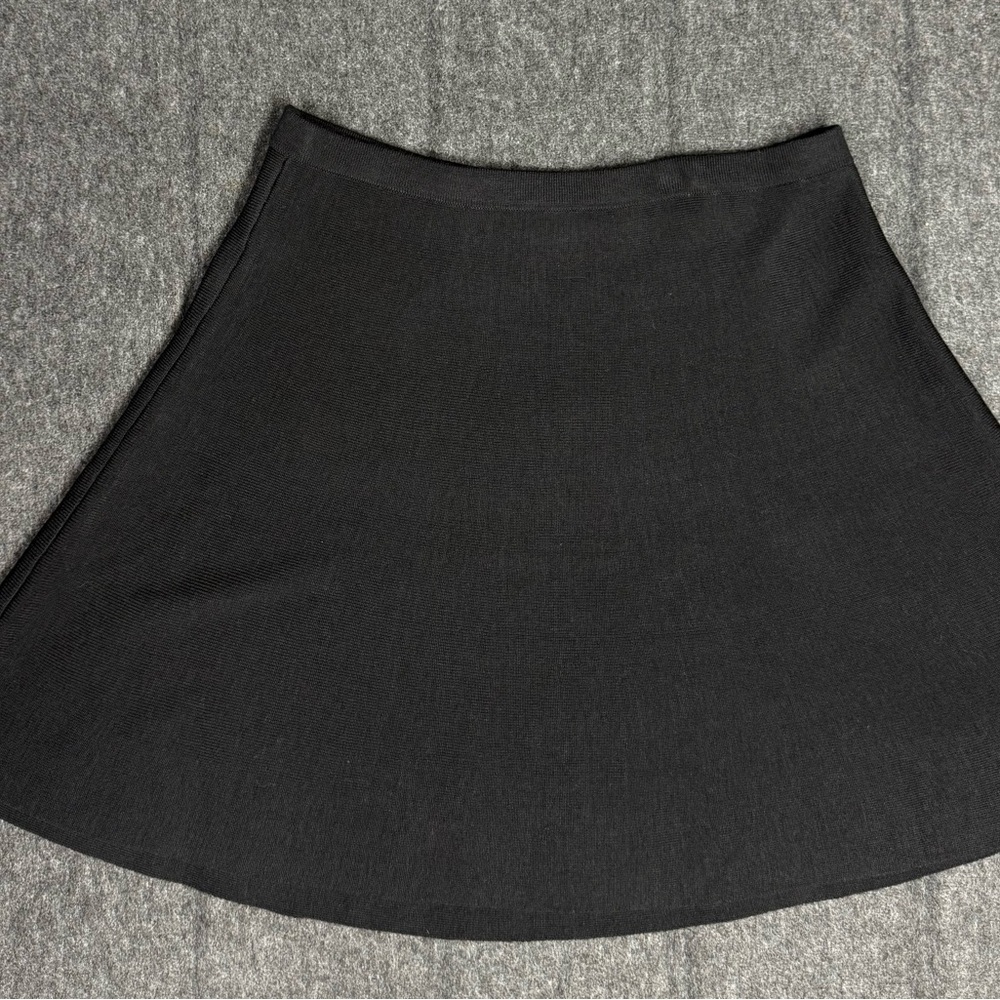 TAHARI Elegant Black Women's Skirt